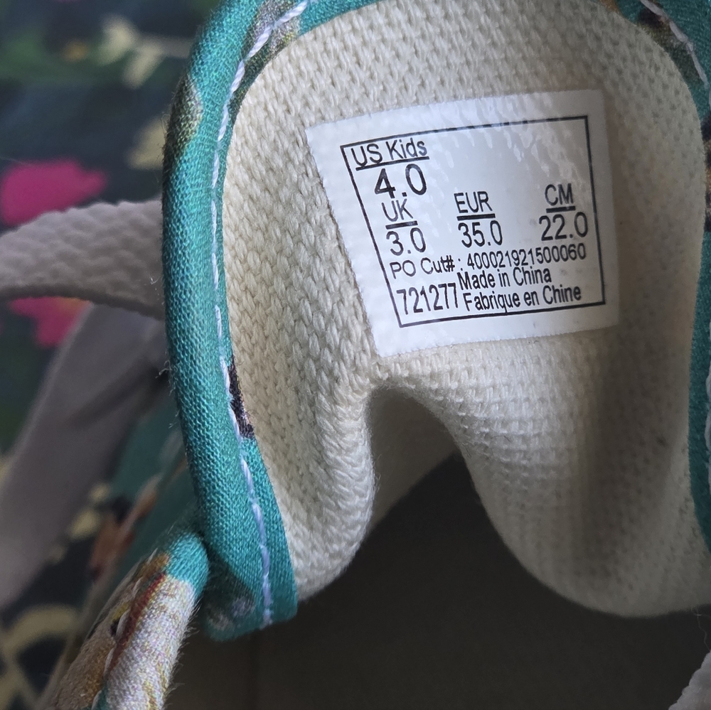 Vans Turquoise Shoes with Hula Dancer Design - Picture 3 of 6
